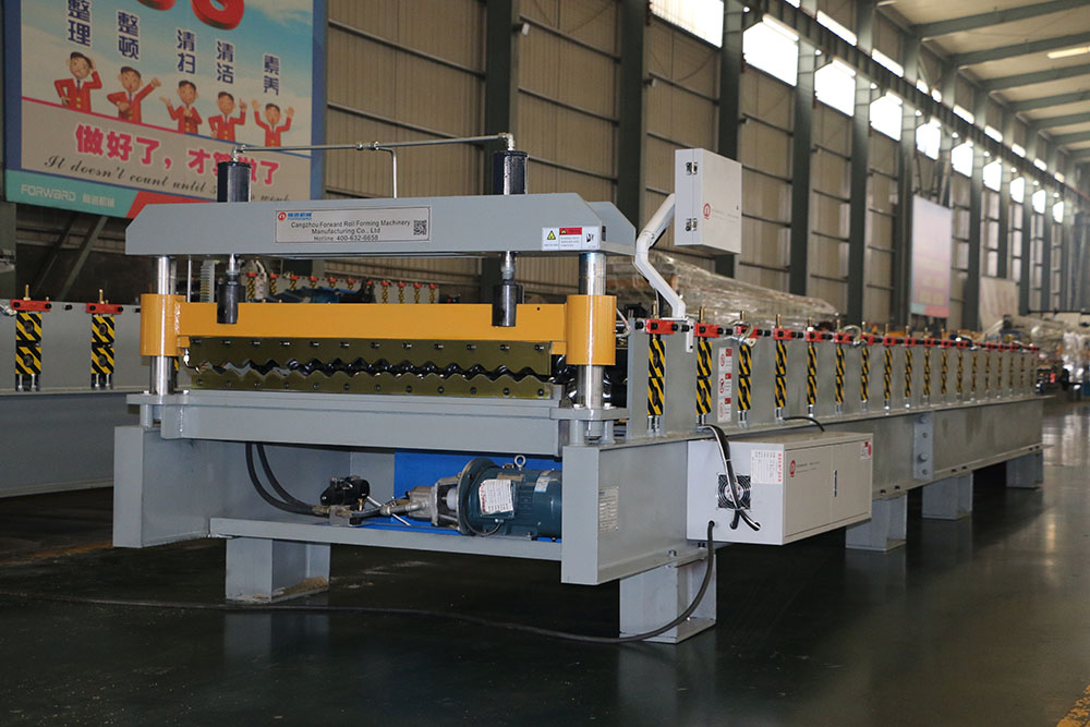 Galvanized corrugated roof sheet forming machine