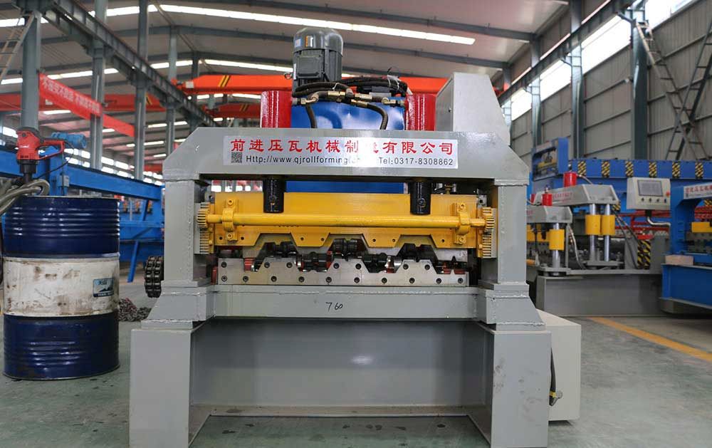 Galvanized Floor Decking Roll Forming Machine (YX51-250-750)